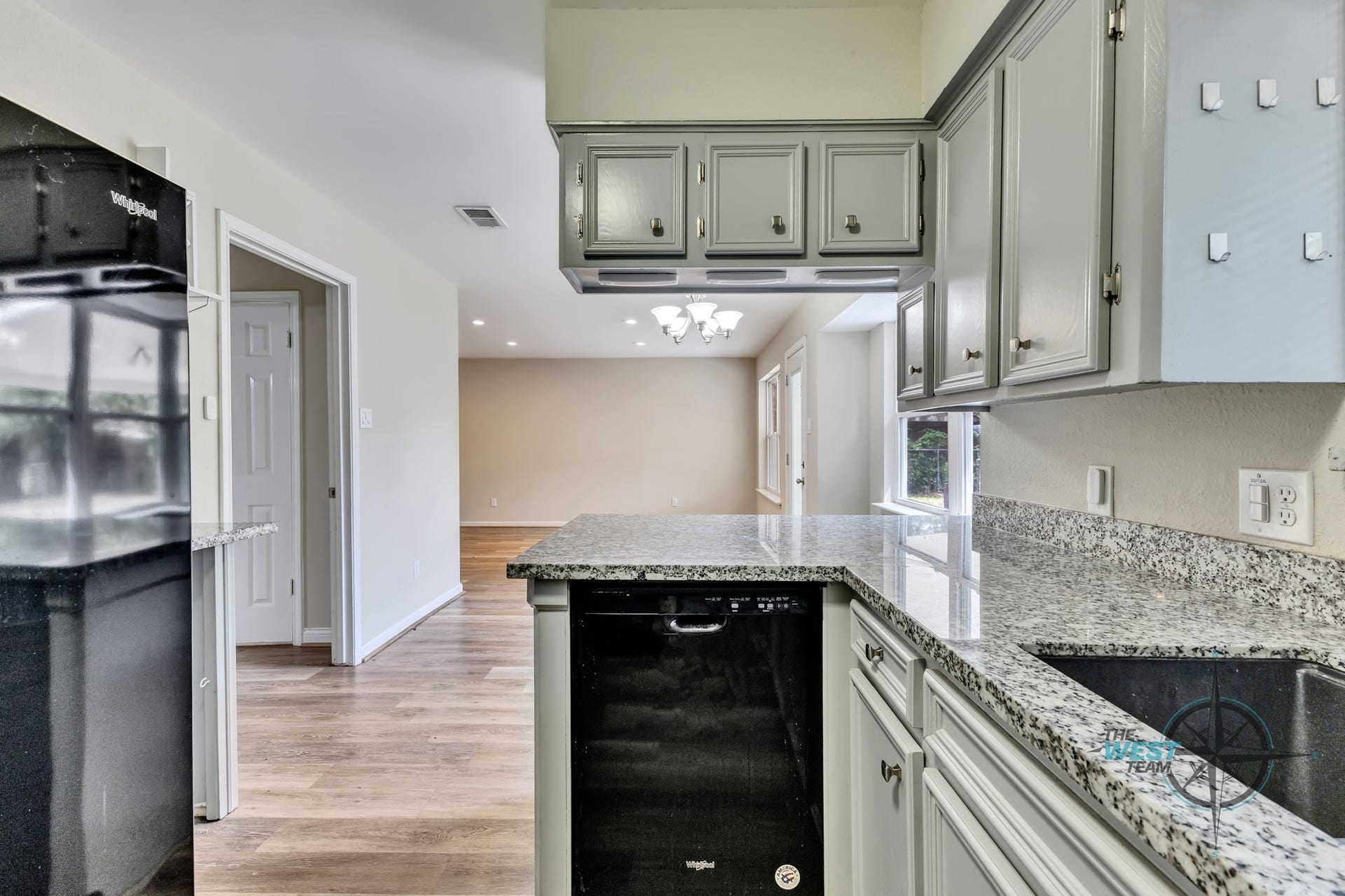 707 Hildred Avenue, Conroe, TX 77303