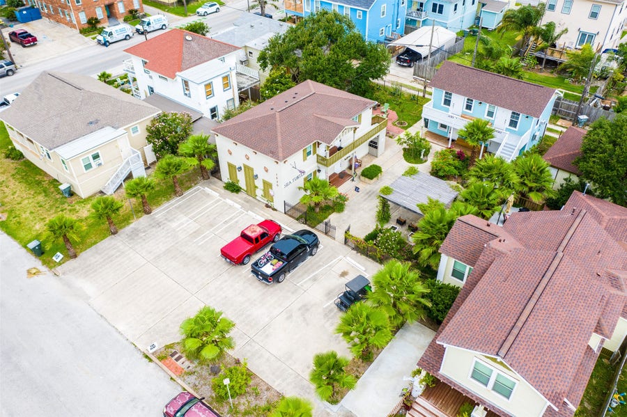 Property photo for 1820 Avenue O 1/2, Galveston, TX