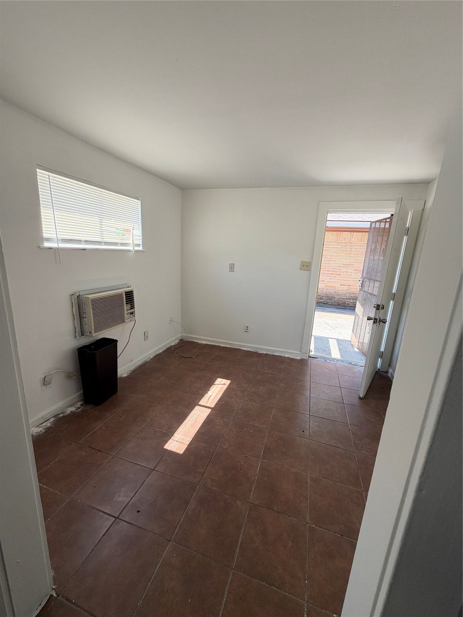 4353 Brinkley Street, #5, Houston, TX 77051