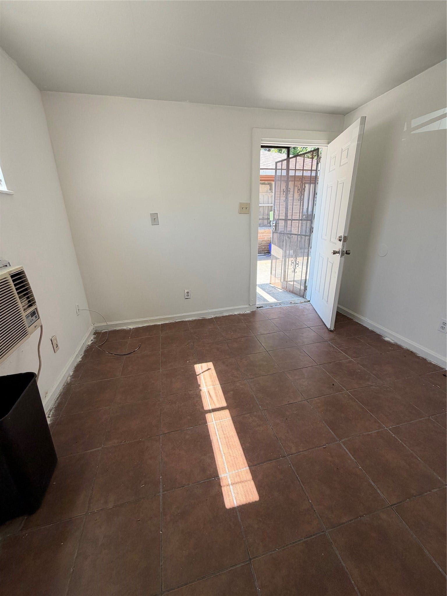 4353 Brinkley Street, #5, Houston, TX 77051