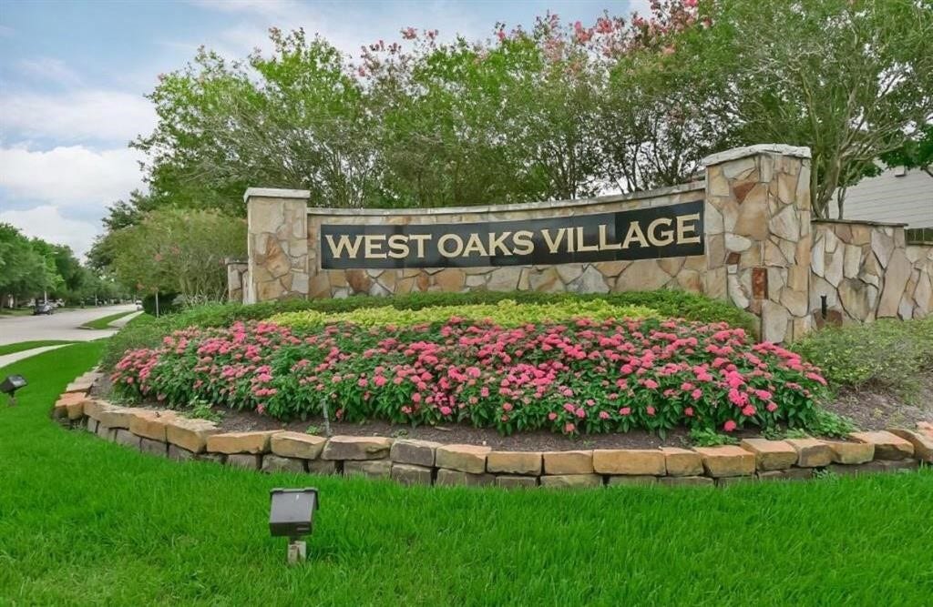 2810 White Oak Lane, Pearland, TX 77584 Subdivision