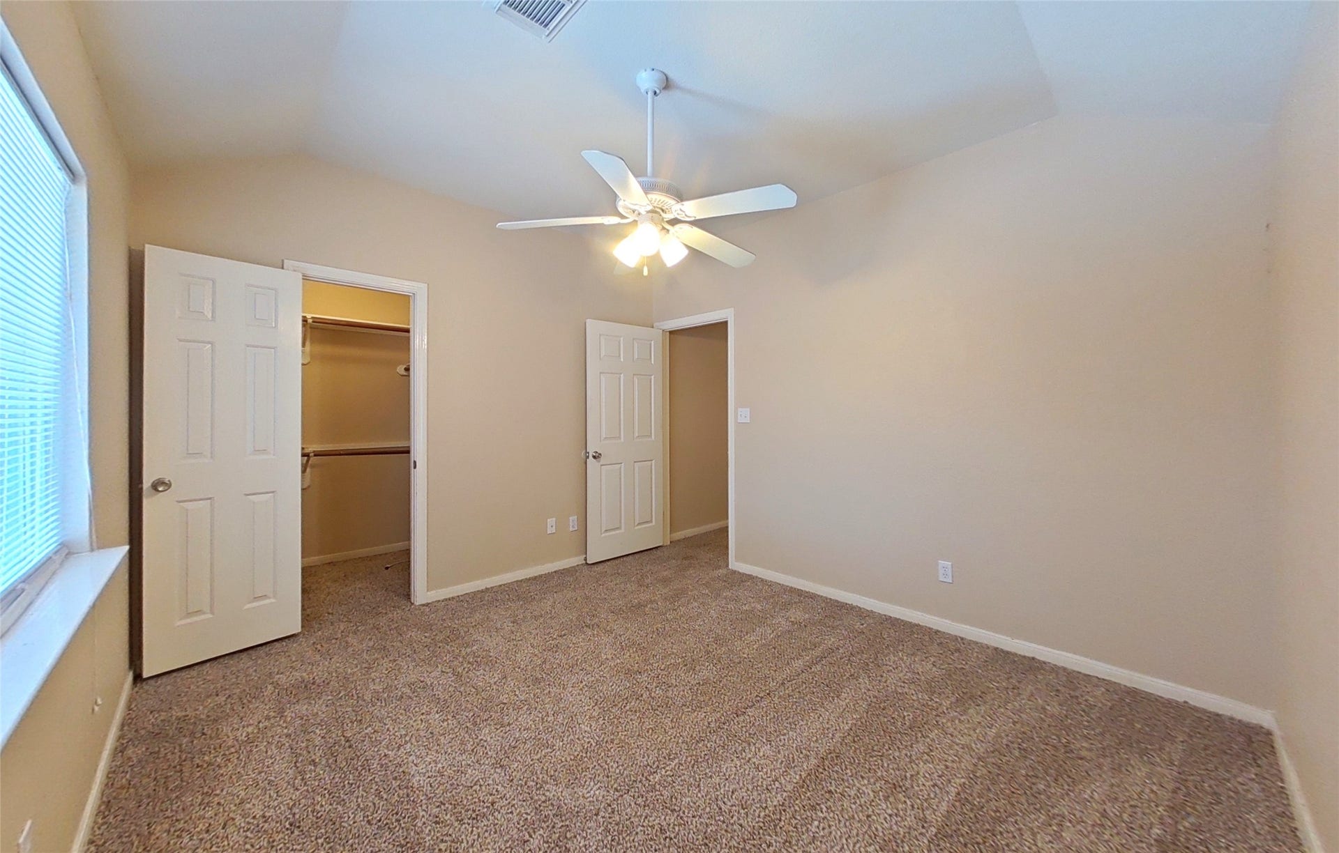 2810 White Oak Lane, Pearland, TX 77584 3rd Bedroom