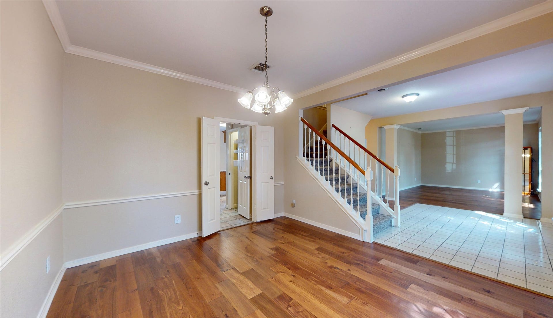2810 White Oak Lane, Pearland, TX 77584 Another view of Dinning and formal living