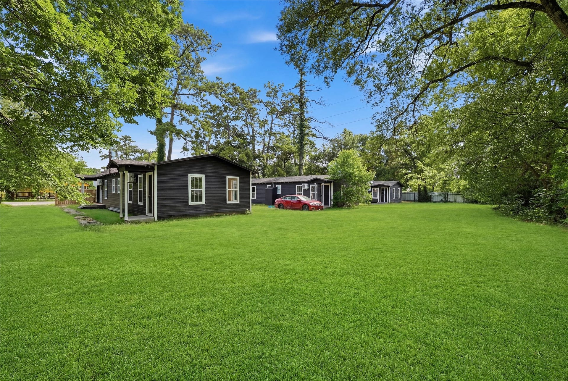8030 -Record Street, Houston, TX 77028 8030 -Record Street, Houston, TX 77028