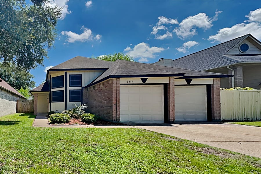 Property photo for 13215 Noblecrest Drive, Houston, TX