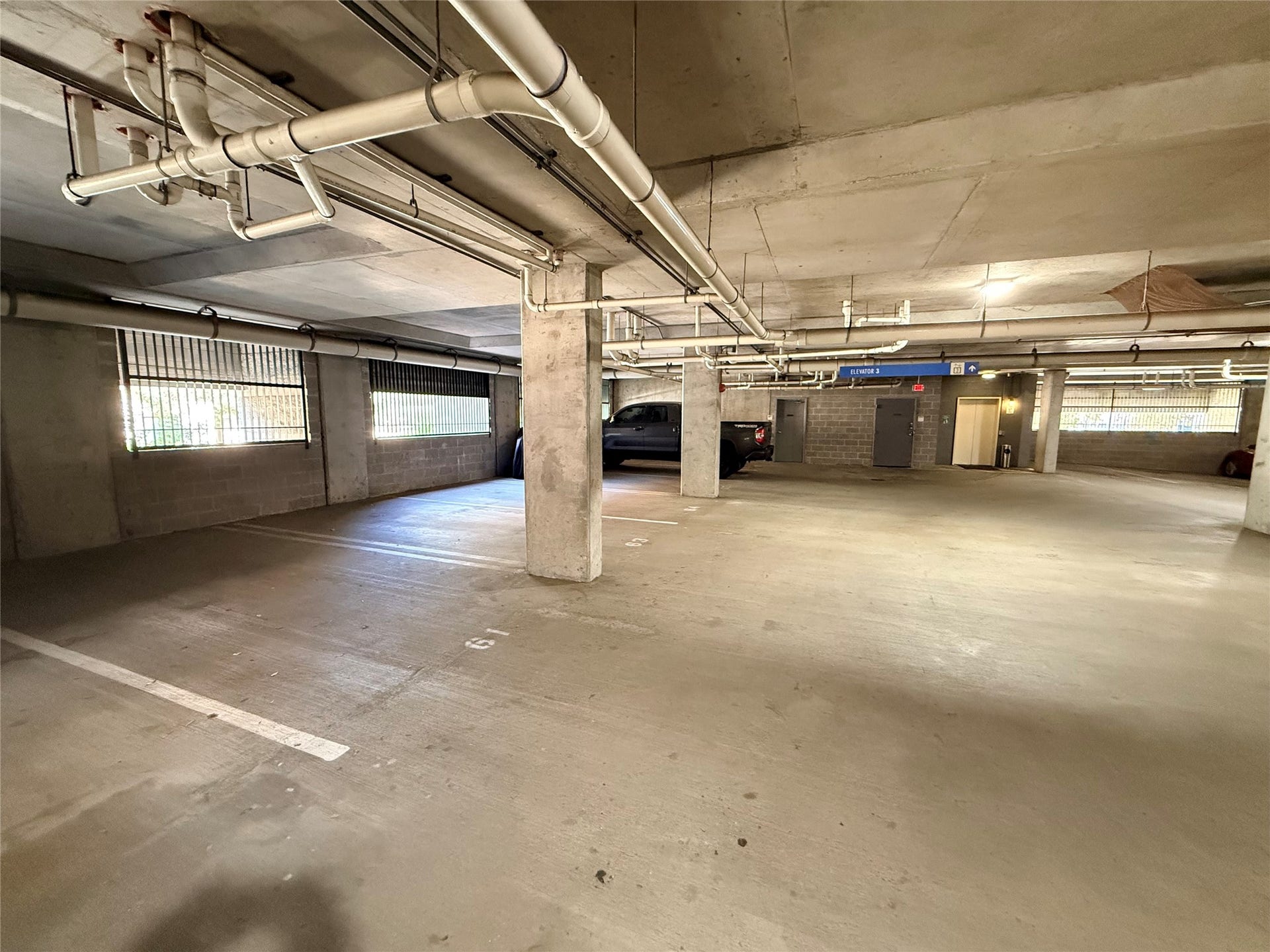 300 St Joseph Parkway, #412, Houston, TX 77002 2 Parking Spaces next to elevator!