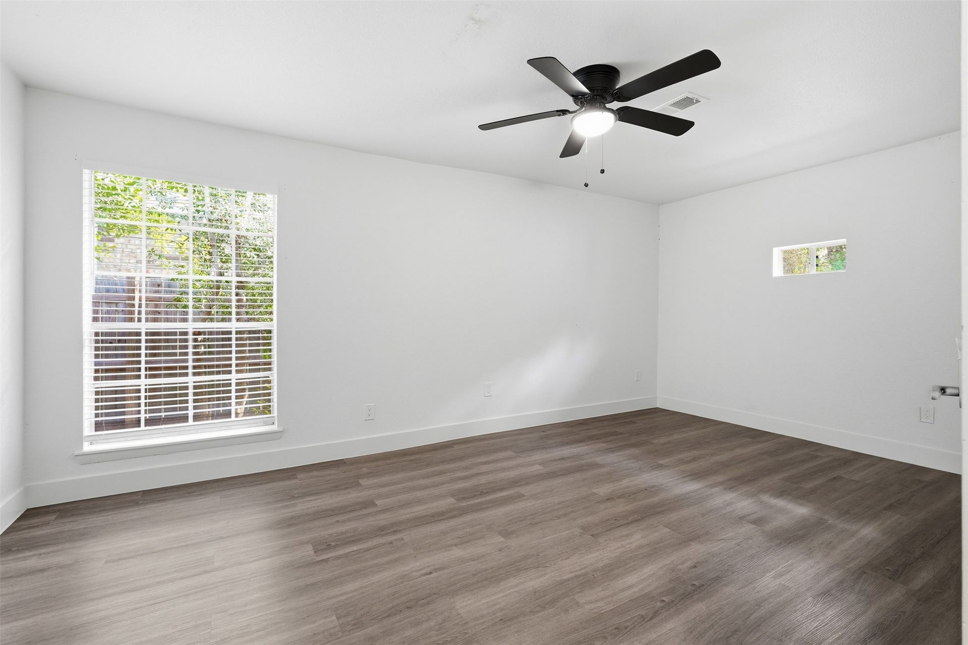 4510 Bungalow Lane, Houston, TX 77047 4510 Bungalow Lane, Houston, TX 77047