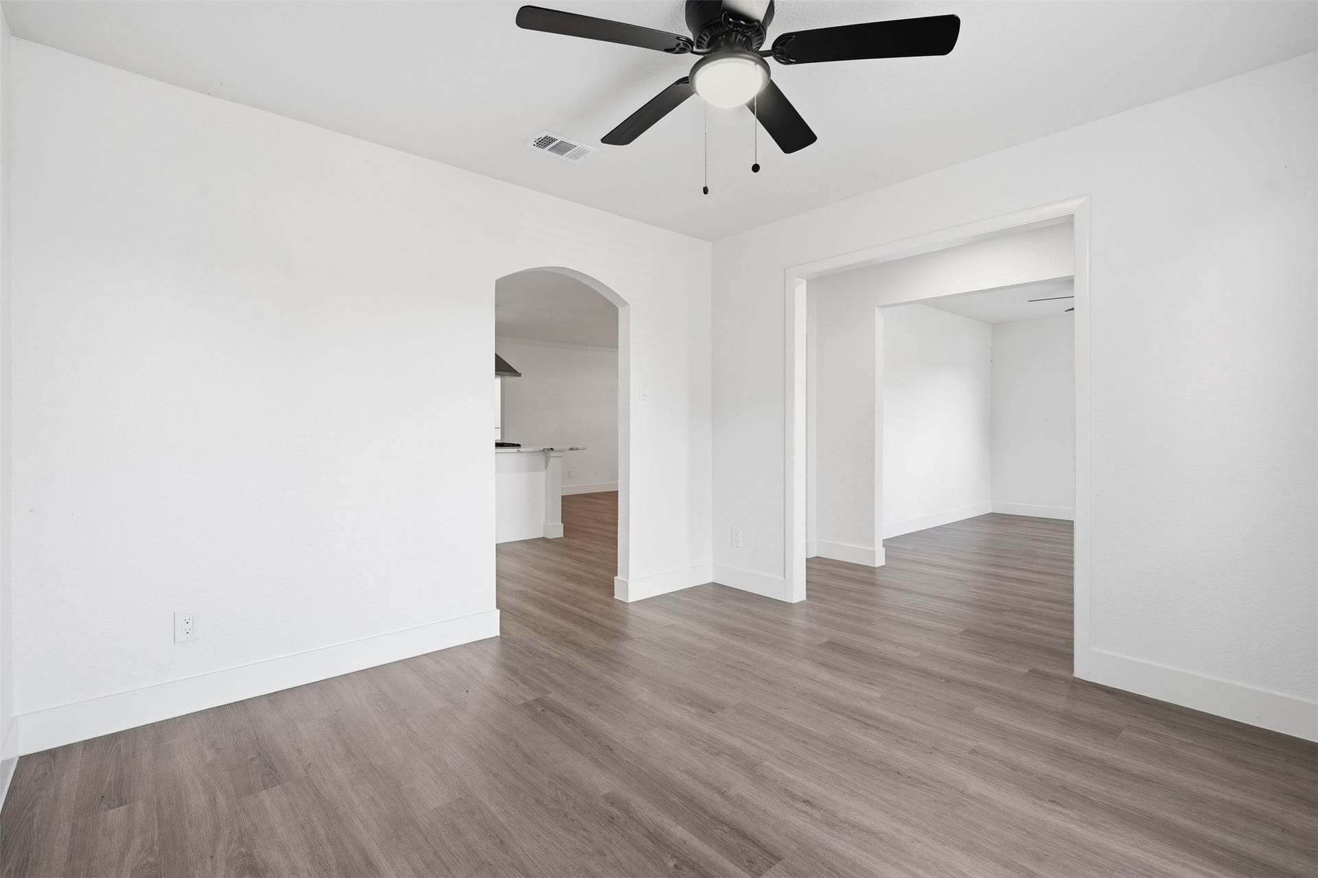 4510 Bungalow Lane, Houston, TX 77047 4510 Bungalow Lane, Houston, TX 77047