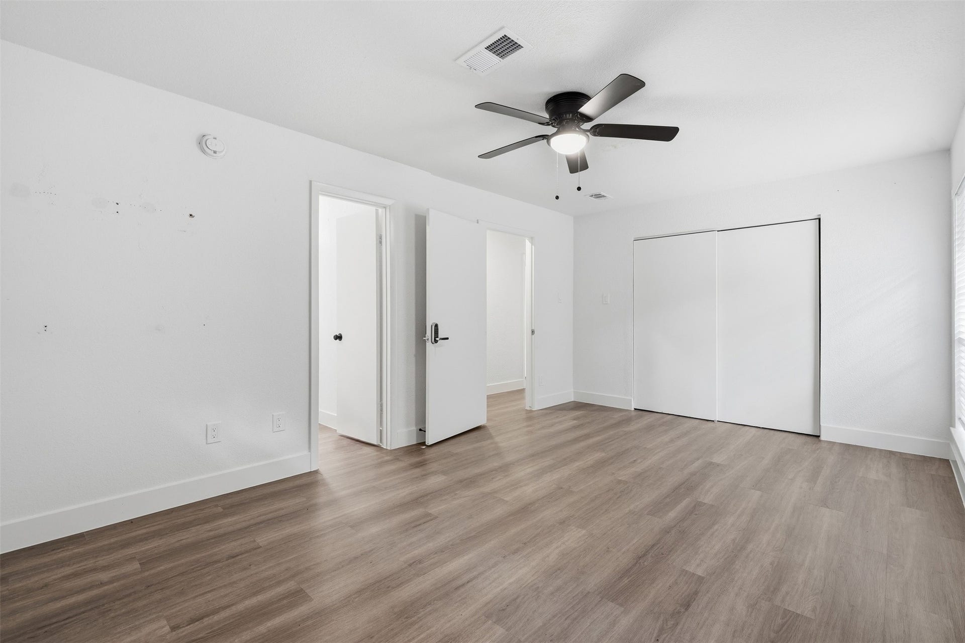 4510 Bungalow Lane, Houston, TX 77047 4510 Bungalow Lane, Houston, TX 77047