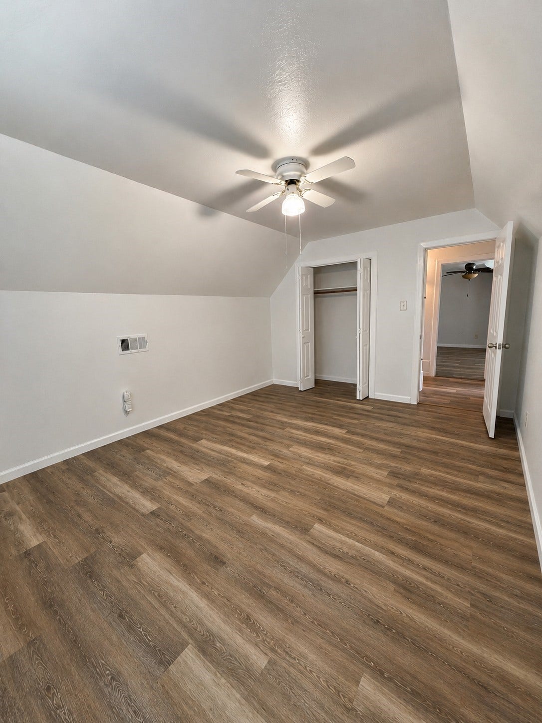 3004 Woodland Drive, Dickinson, TX 77539 Another view of 3rd bedroom
