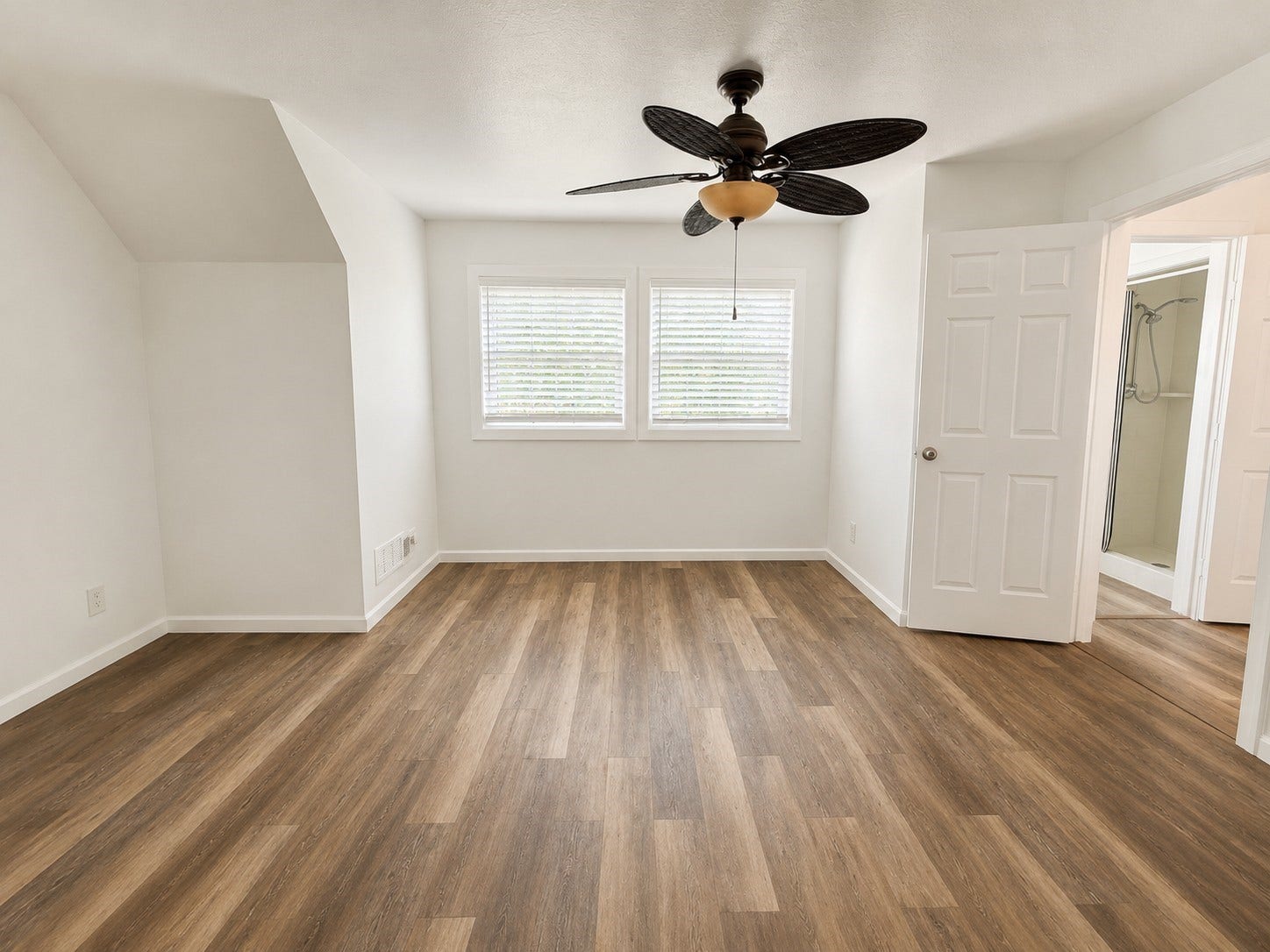 3004 Woodland Drive, Dickinson, TX 77539 2nd Bedroom