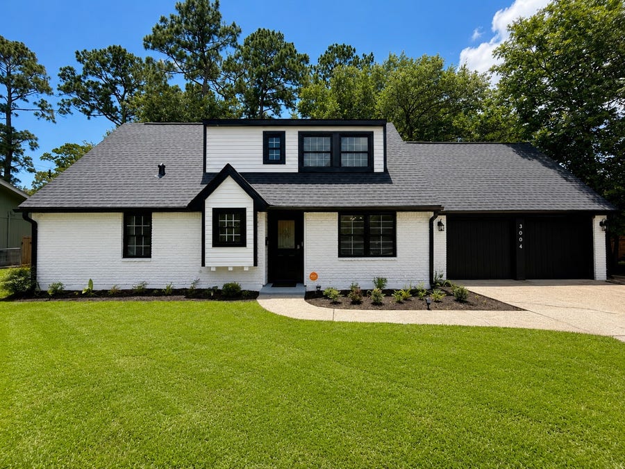 Property photo for 3004 Woodland Drive, Dickinson, TX