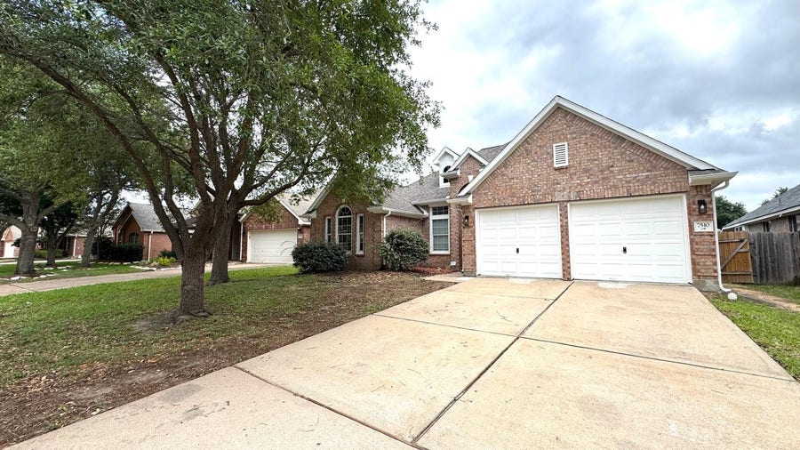 Property photo for 7510 Golden Thistle Lane, Cypress, TX