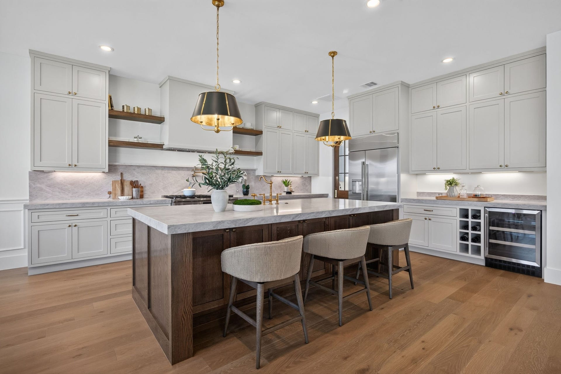 1726 Saxon Drive, Houston, TX 77018 The quality of materials and selections sets this home above the rest.