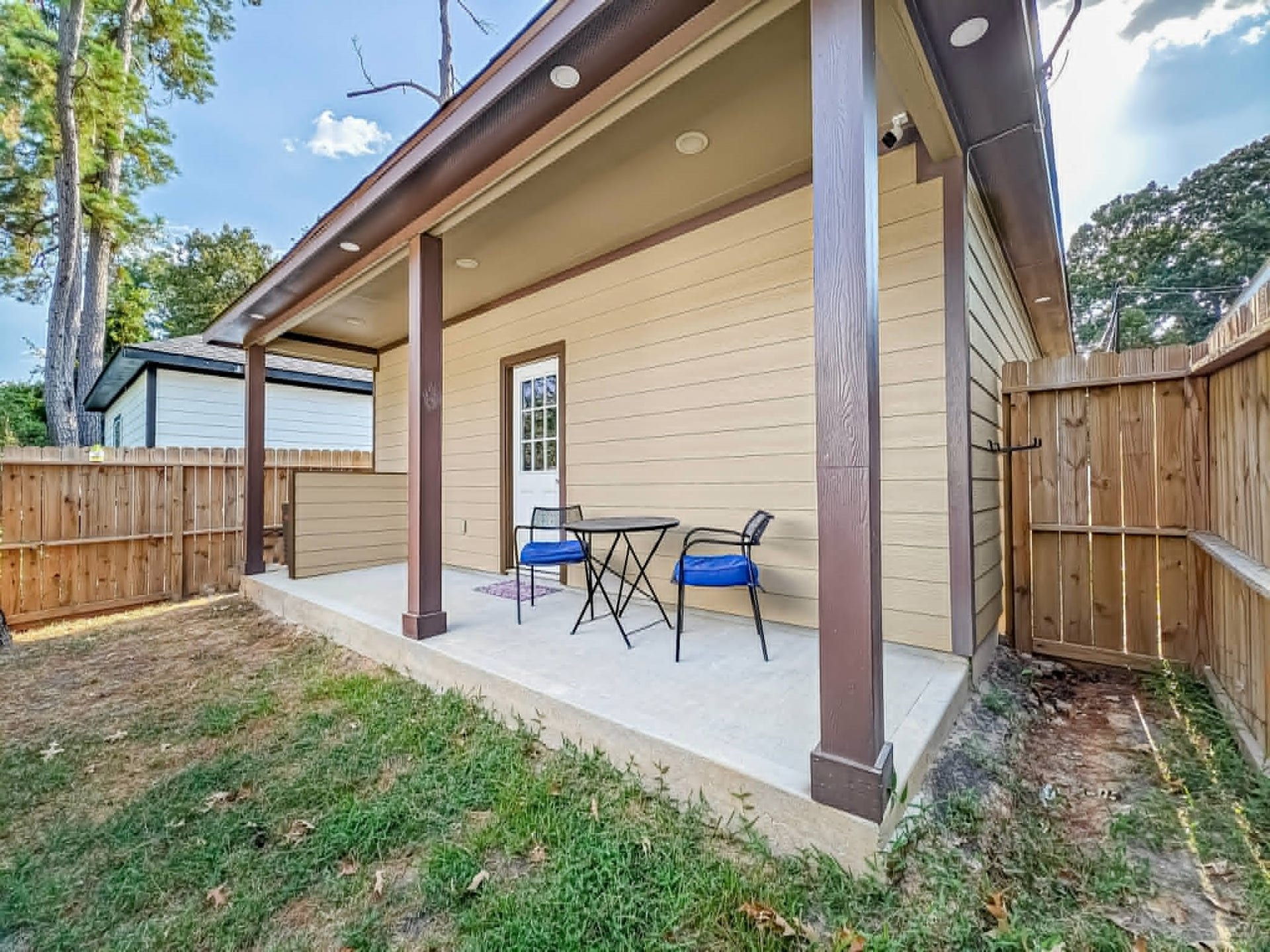 861 Palmdate, Montgomery, TX 77316 861 Palmdate, Montgomery, TX 77316