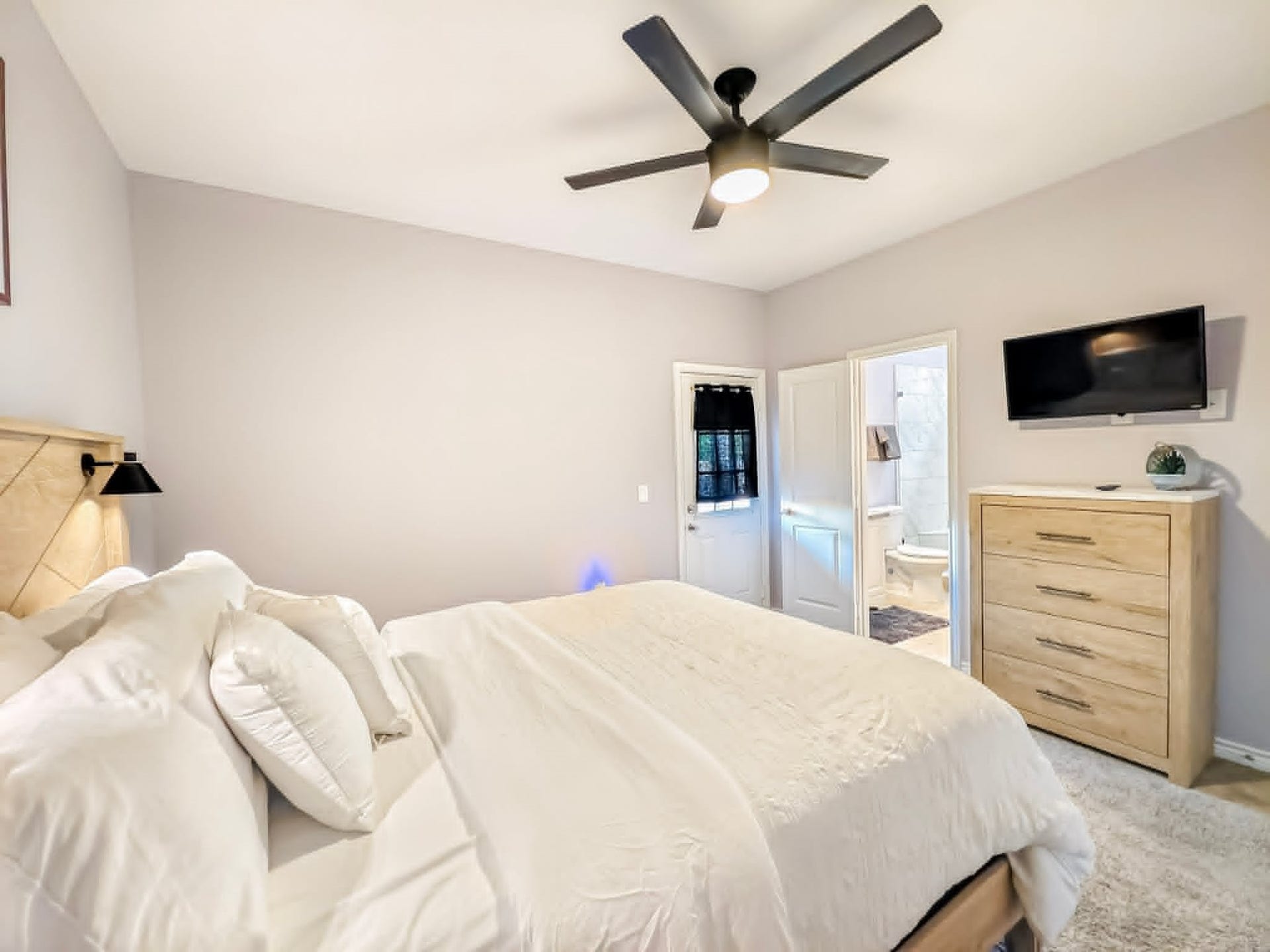 861 Palmdate, Montgomery, TX 77316 861 Palmdate, Montgomery, TX 77316