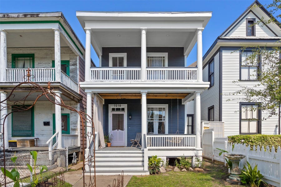 Property photo for 1518 Winnie Street, Galveston, TX