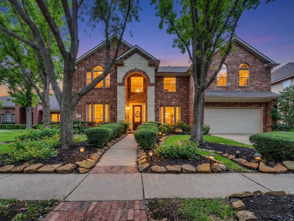 1014 Longdraw Drive, Katy, TX 77494 1014 Longdraw Drive, Katy, TX 77494
