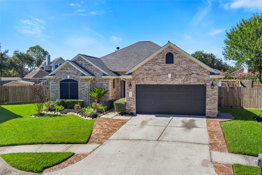Property photo for 9506 Eddys Edge Court, Houston, TX