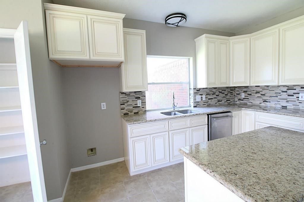 15618 Claremont Court, Sugar Land, TX 77498 15618 Claremont Court, Sugar Land, TX 77498