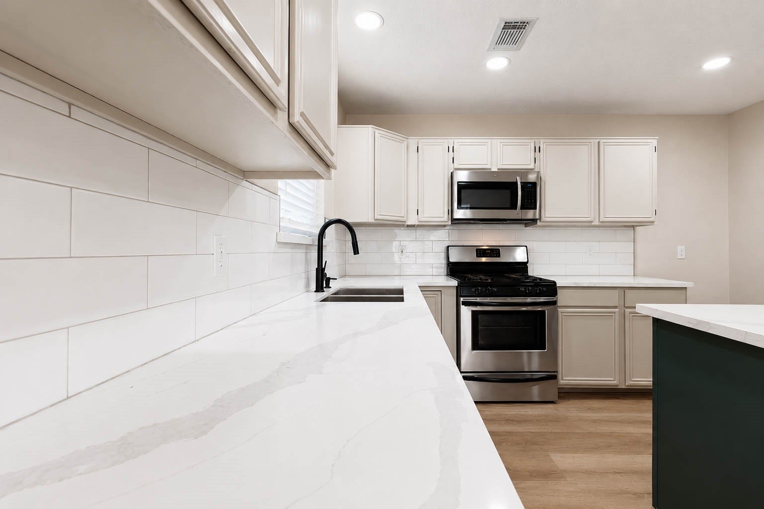 15819 Contender Lane, Friendswood, TX 77546 15819 Contender Lane, Friendswood, TX 77546