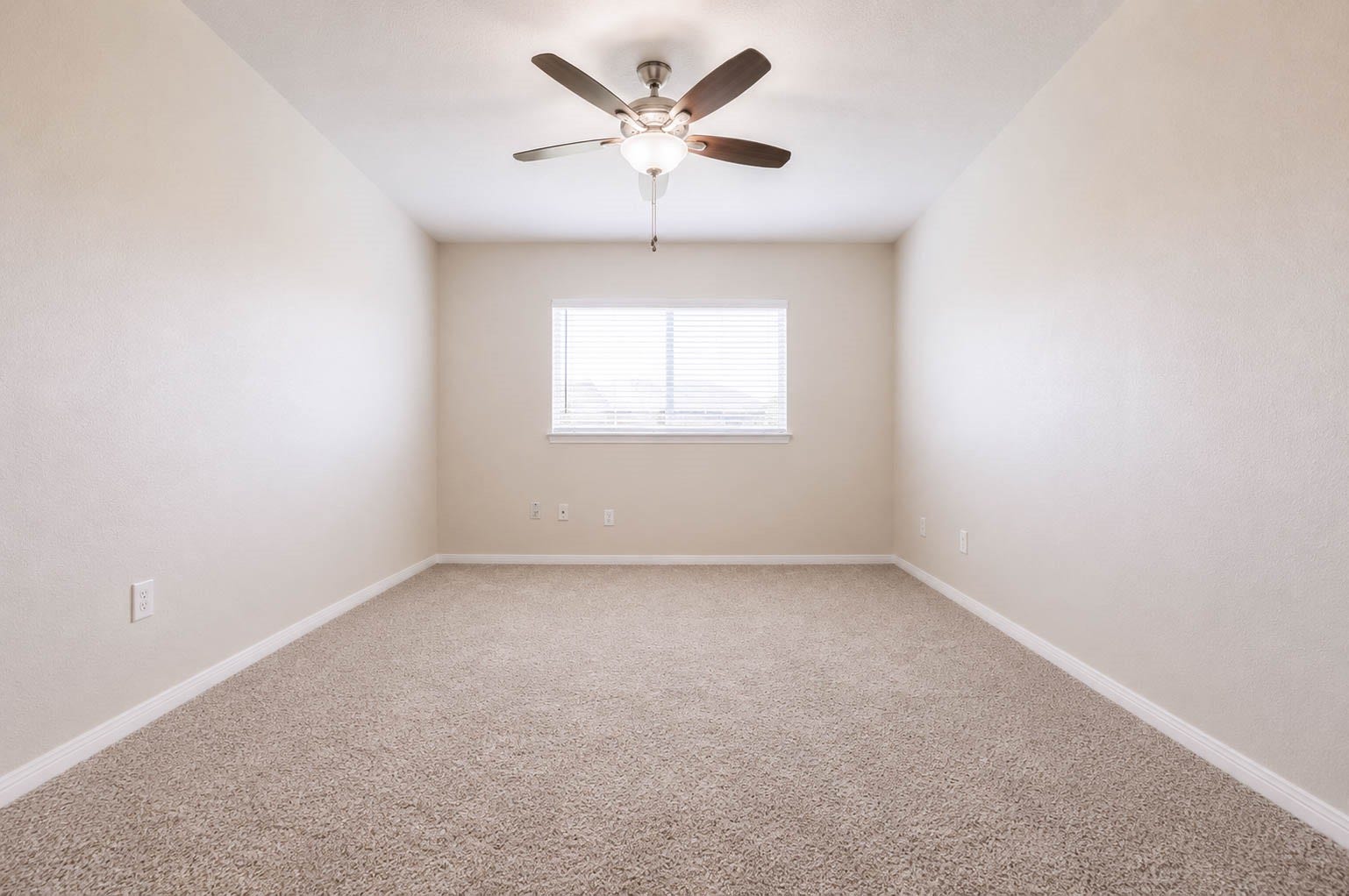 15819 Contender Lane, Friendswood, TX 77546 15819 Contender Lane, Friendswood, TX 77546