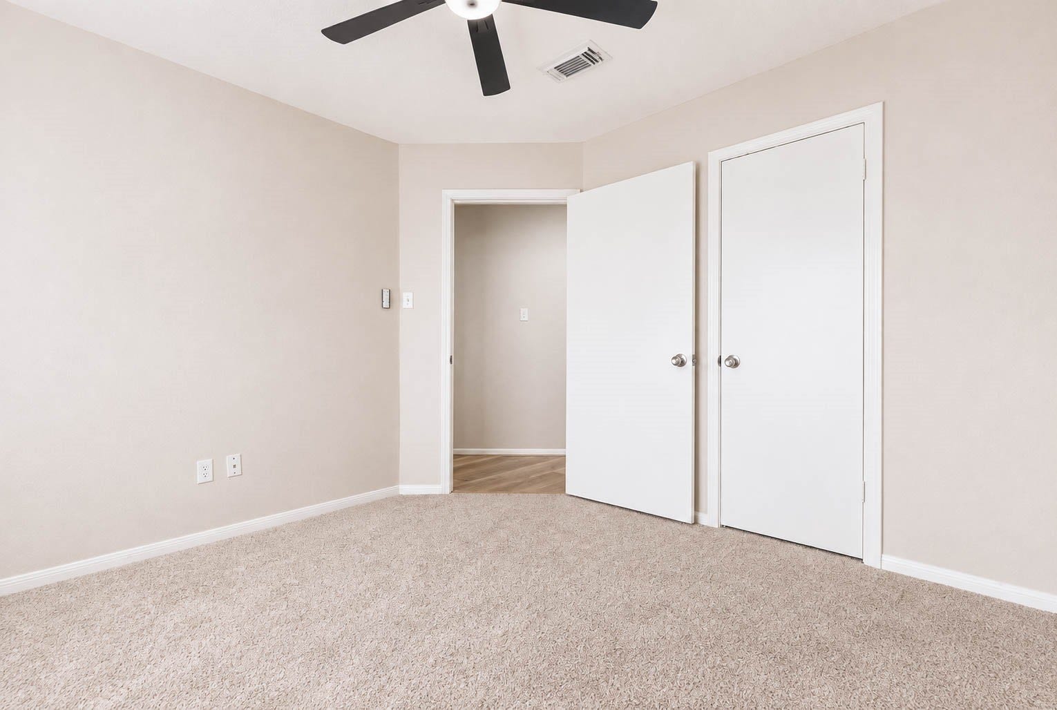 15819 Contender Lane, Friendswood, TX 77546 15819 Contender Lane, Friendswood, TX 77546