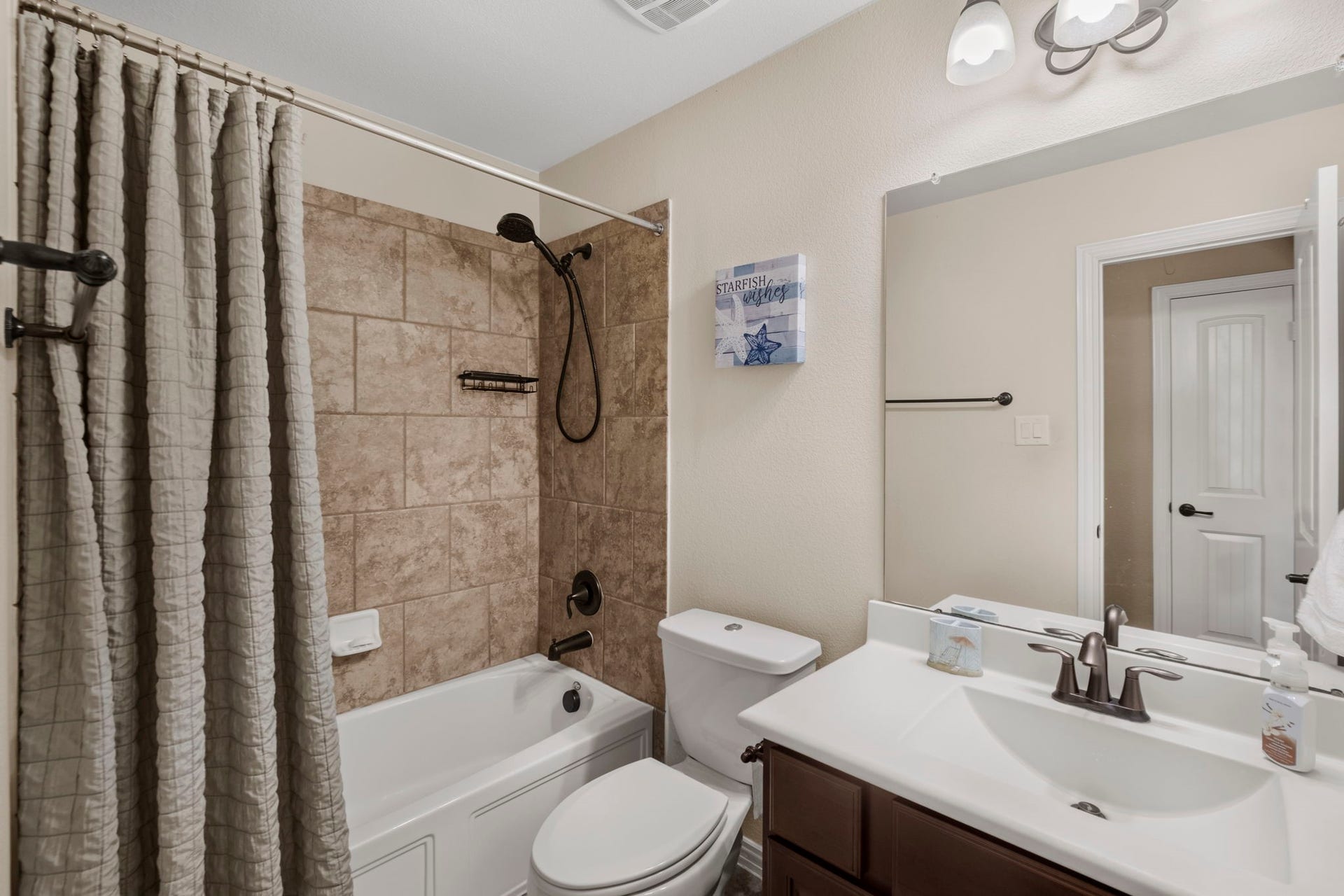 19519 Arbor Lodge Drive, Cypress, TX 77433 One of two full bathrooms upstairs.