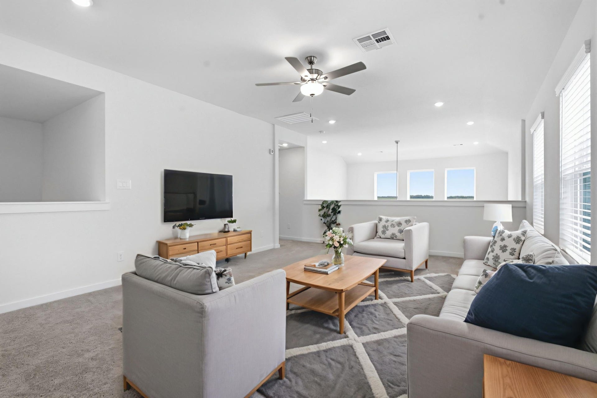 2403 Outpost Canyon Drive, Rosharon, TX 77583 Virtual Staging