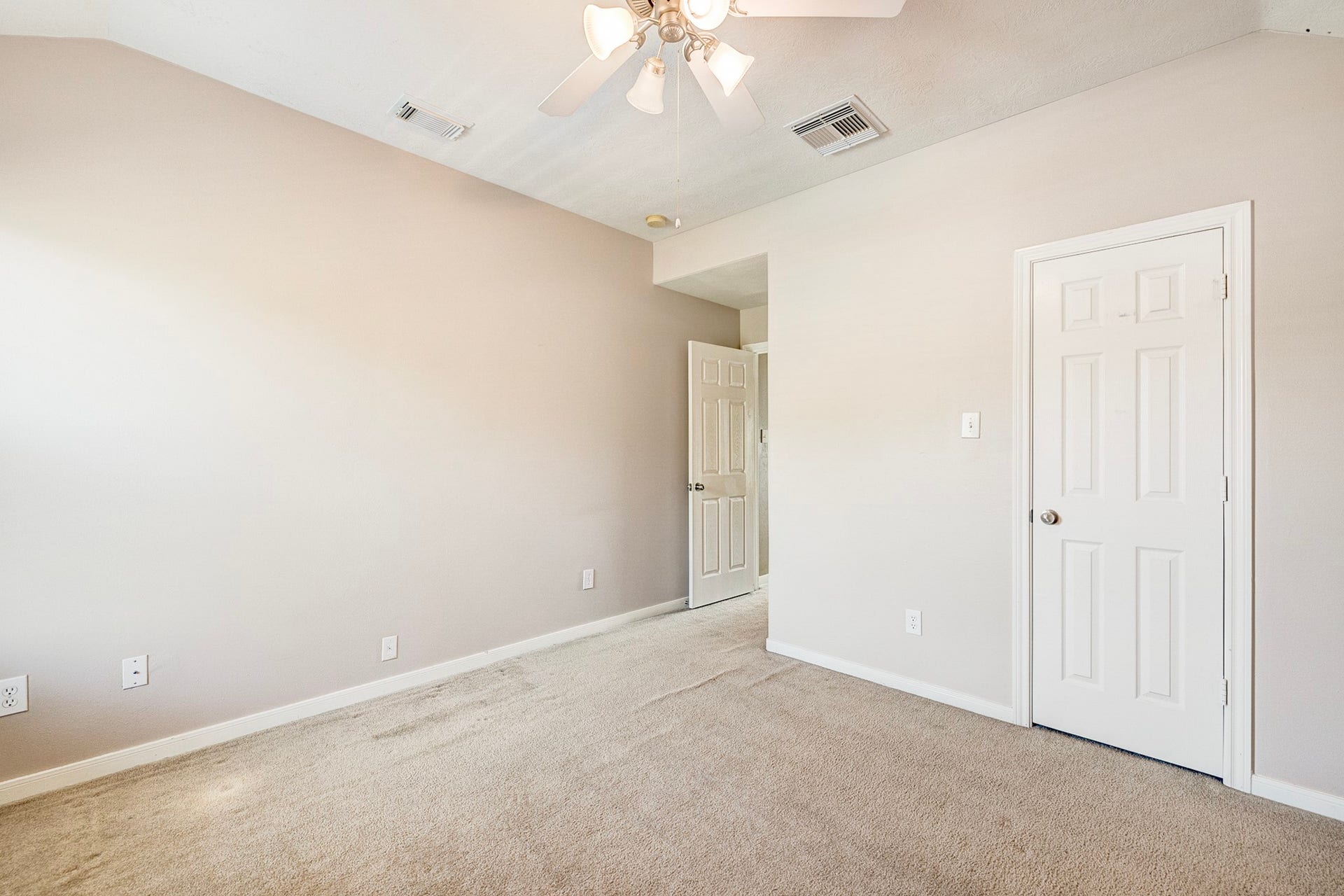 21819 Hannover Village Drive, Spring, TX 77388 21819 Hannover Village Drive, Spring, TX 77388