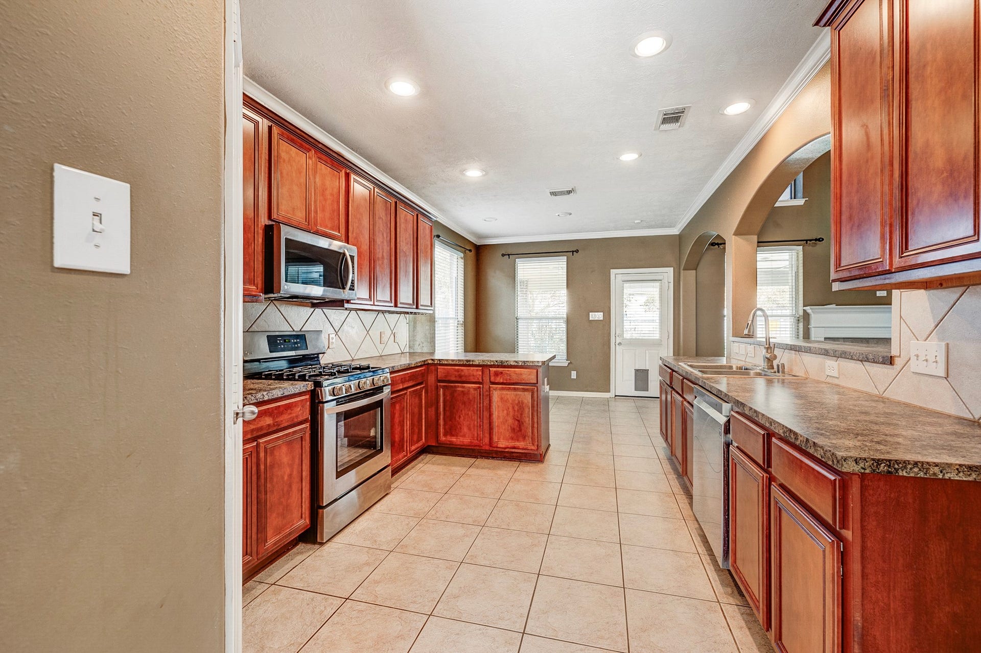 21819 Hannover Village Drive, Spring, TX 77388 21819 Hannover Village Drive, Spring, TX 77388