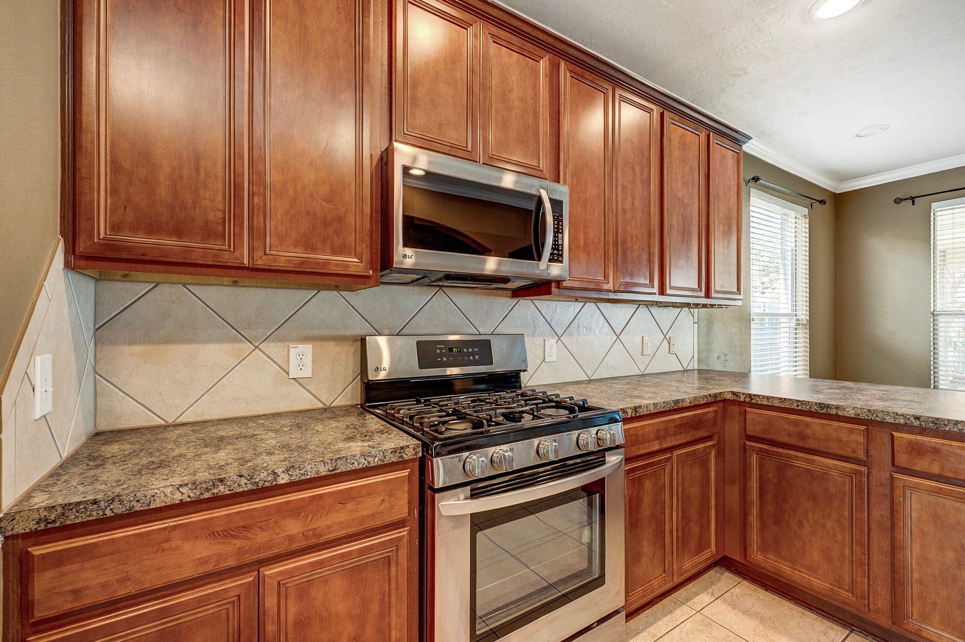 21819 Hannover Village Drive, Spring, TX 77388 21819 Hannover Village Drive, Spring, TX 77388