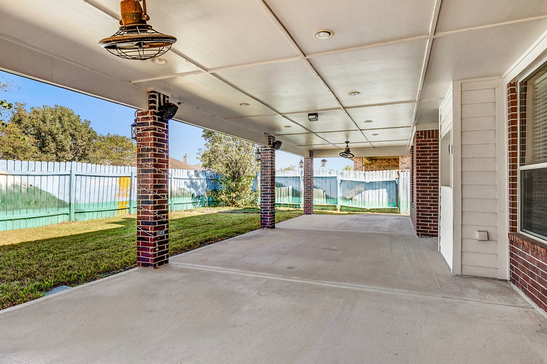 21819 Hannover Village Drive, Spring, TX 77388 21819 Hannover Village Drive, Spring, TX 77388