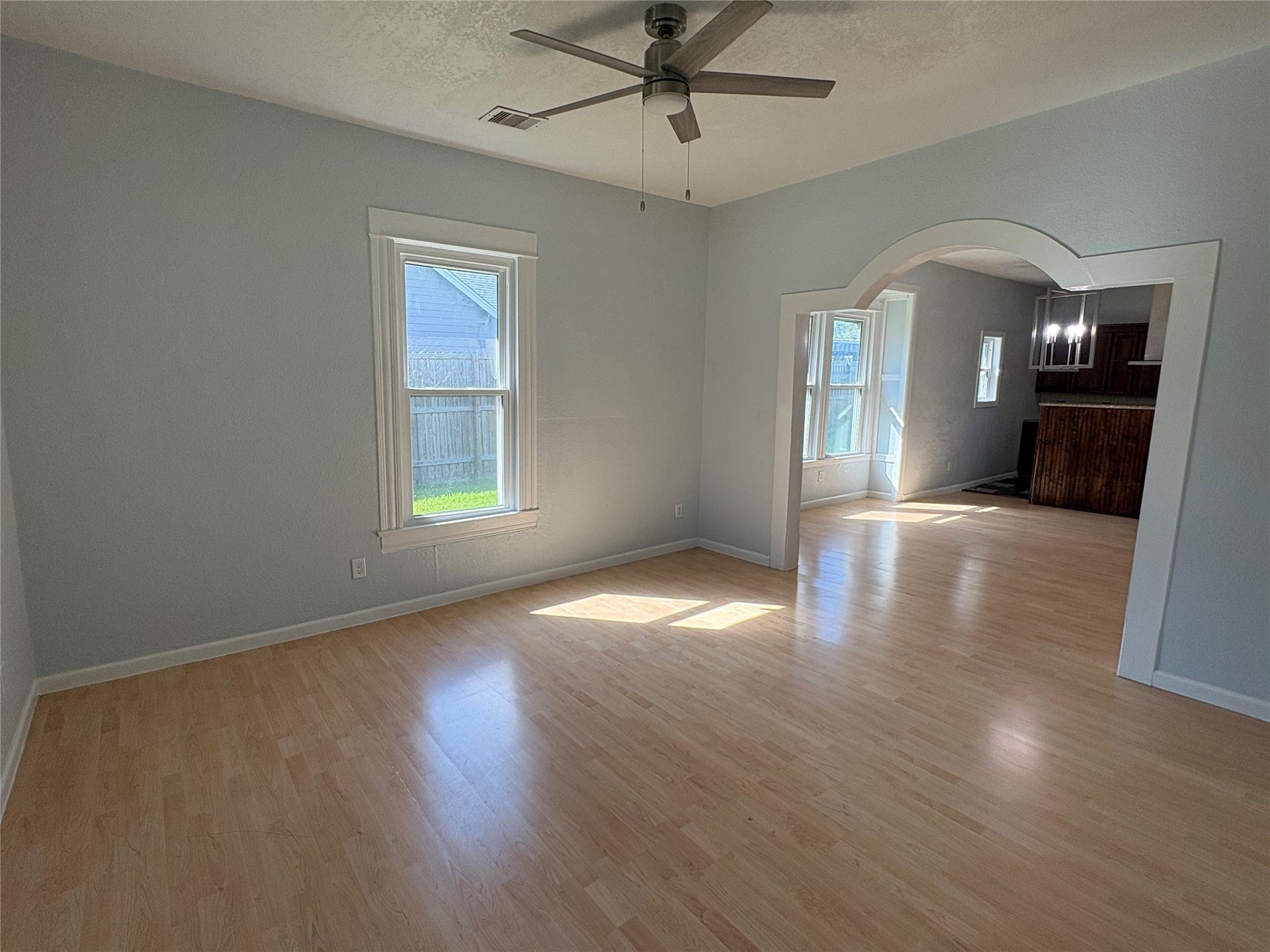 529 E Myrtle Street, Angleton, TX 77515 529 E Myrtle Street, Angleton, TX 77515