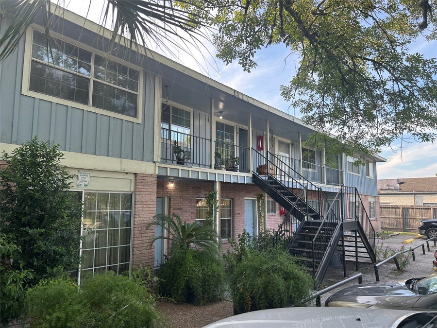 Property photo for 4005 Irvington Boulevard, #6, Houston, TX