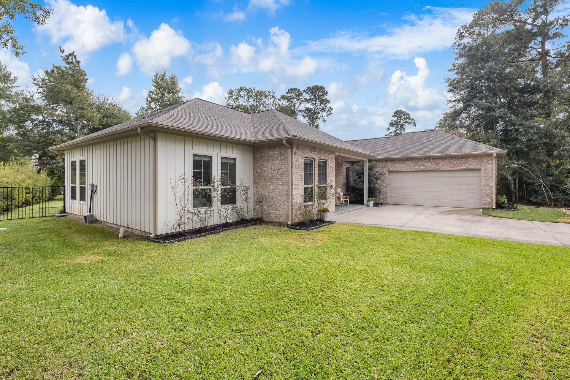 12134 S Tara Plantation Drive, Tomball, TX 77375 Irrigation system upgrades: updated and optimized zones to ensure full and efficient coverage of the entire property. New garage door opener with exterior keypad, adding convenience, security and modern functionality.
