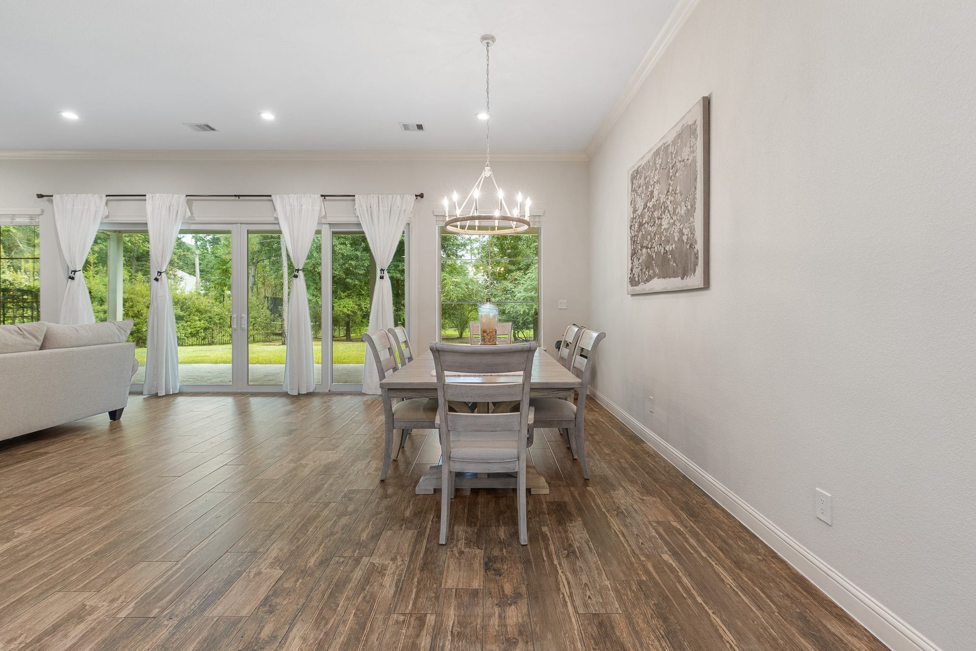 12134 S Tara Plantation Drive, Tomball, TX 77375 Dining room with beautiful view of the backyard.