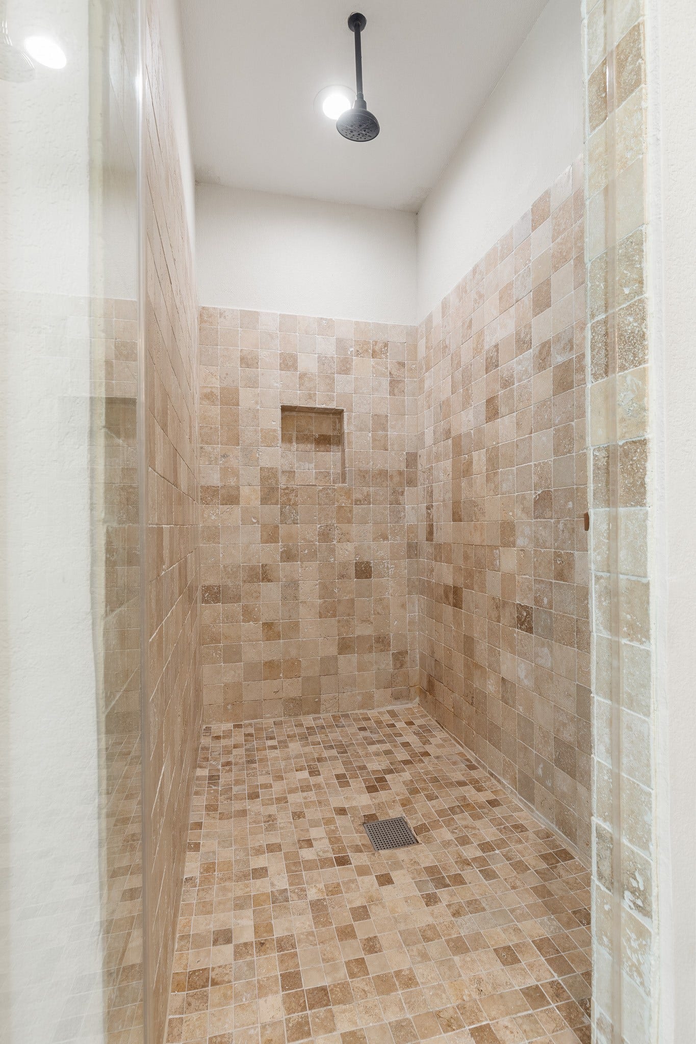 12134 S Tara Plantation Drive, Tomball, TX 77375 Walk-in shower with multiple spray wand options in Primary Bathroom