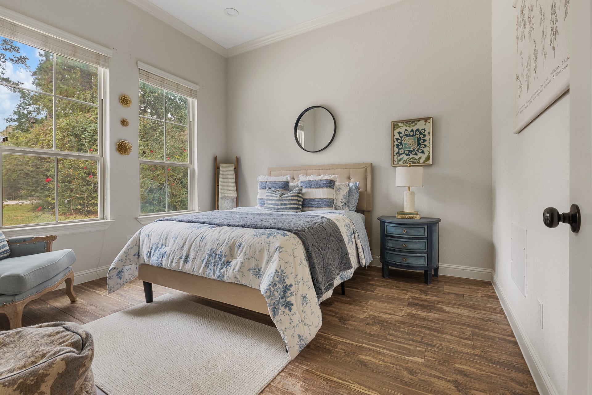 12134 S Tara Plantation Drive, Tomball, TX 77375 Can easily be 4th converted to a bedroom or flex room with a closet in hall and half bath at adjoined wall