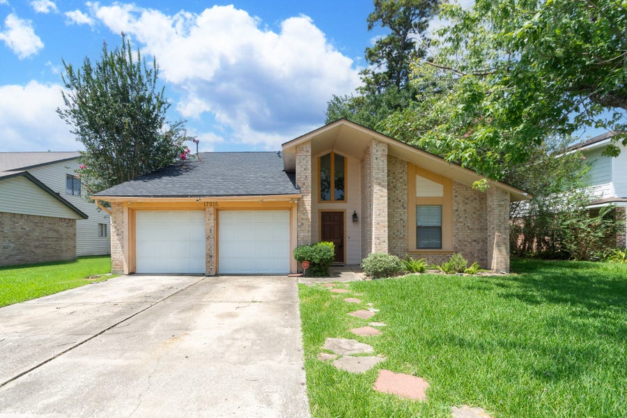 Property photo for 17315 Glenhew Road, Humble, TX