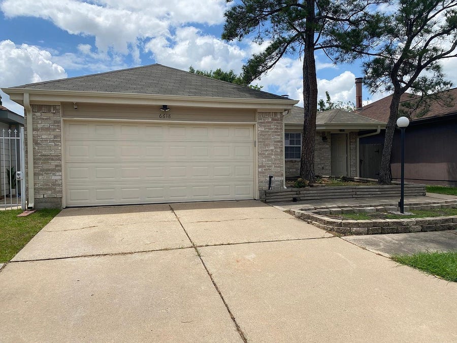 Property photo for 6618 Briar Terrace Drive, Houston, TX