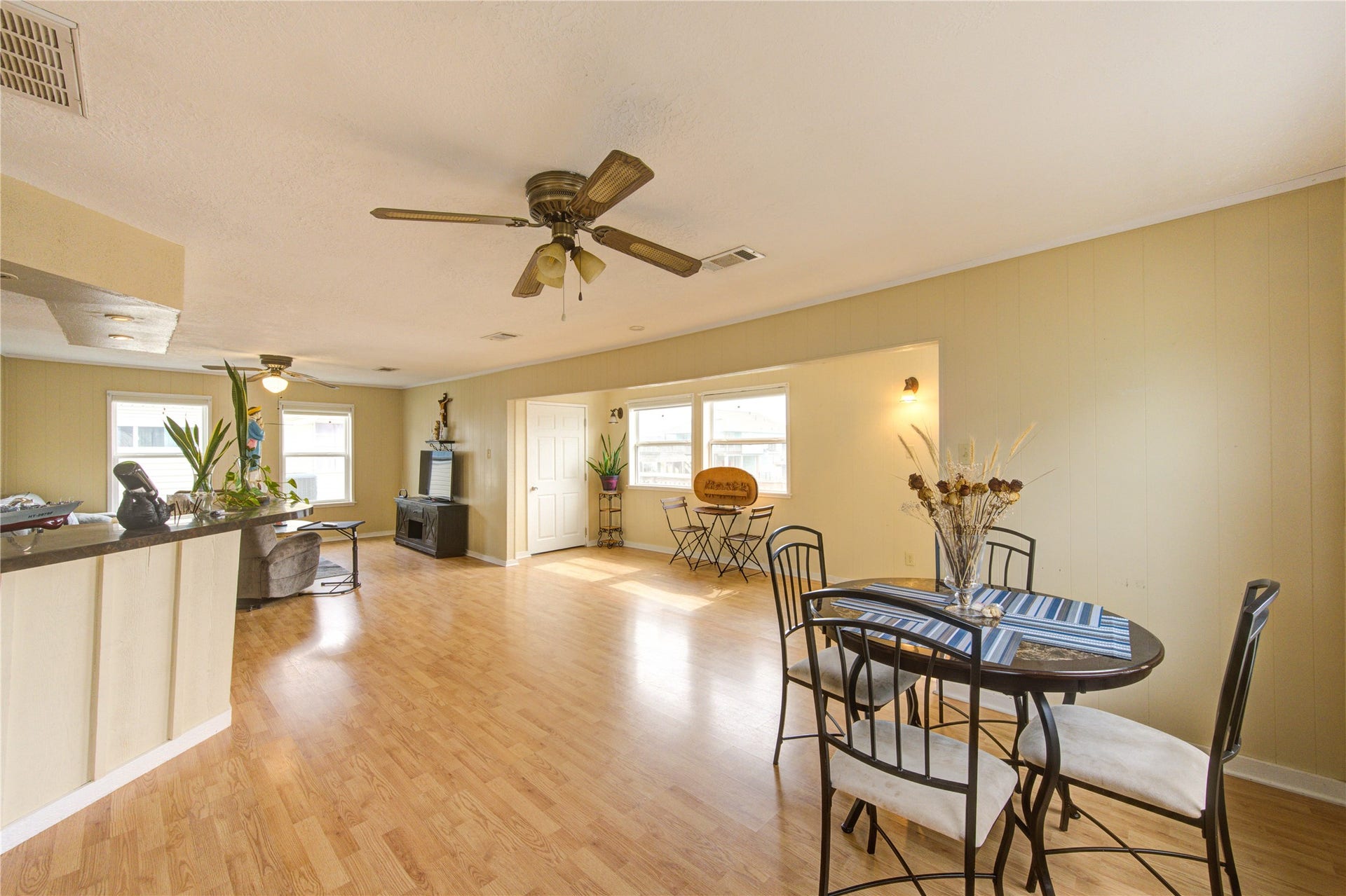 138 Tarpon Street, Bayou Vista, TX 77563 138 Tarpon Street, Bayou Vista, TX 77563