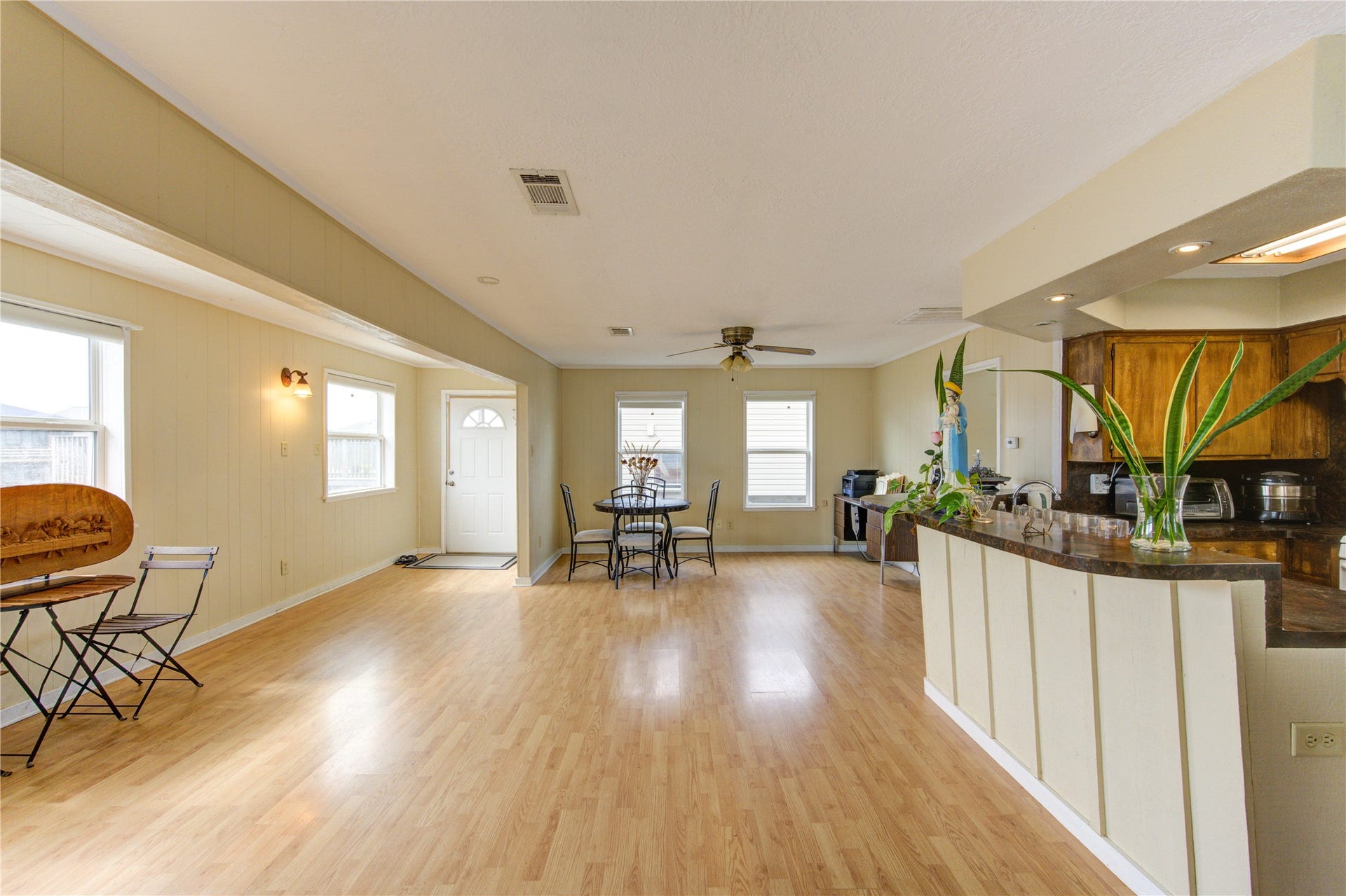 138 Tarpon Street, Bayou Vista, TX 77563 138 Tarpon Street, Bayou Vista, TX 77563
