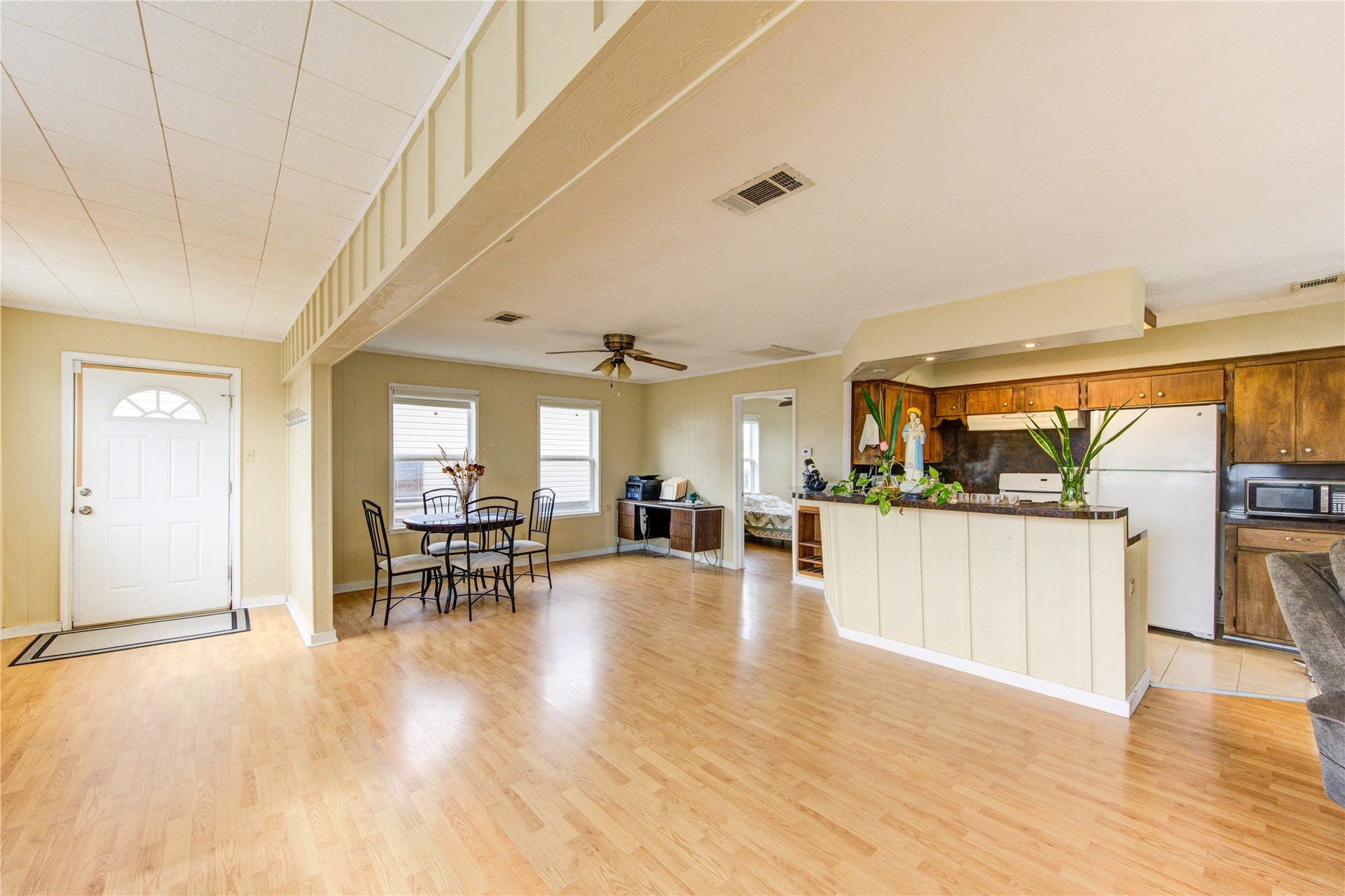 138 Tarpon Street, Bayou Vista, TX 77563 138 Tarpon Street, Bayou Vista, TX 77563
