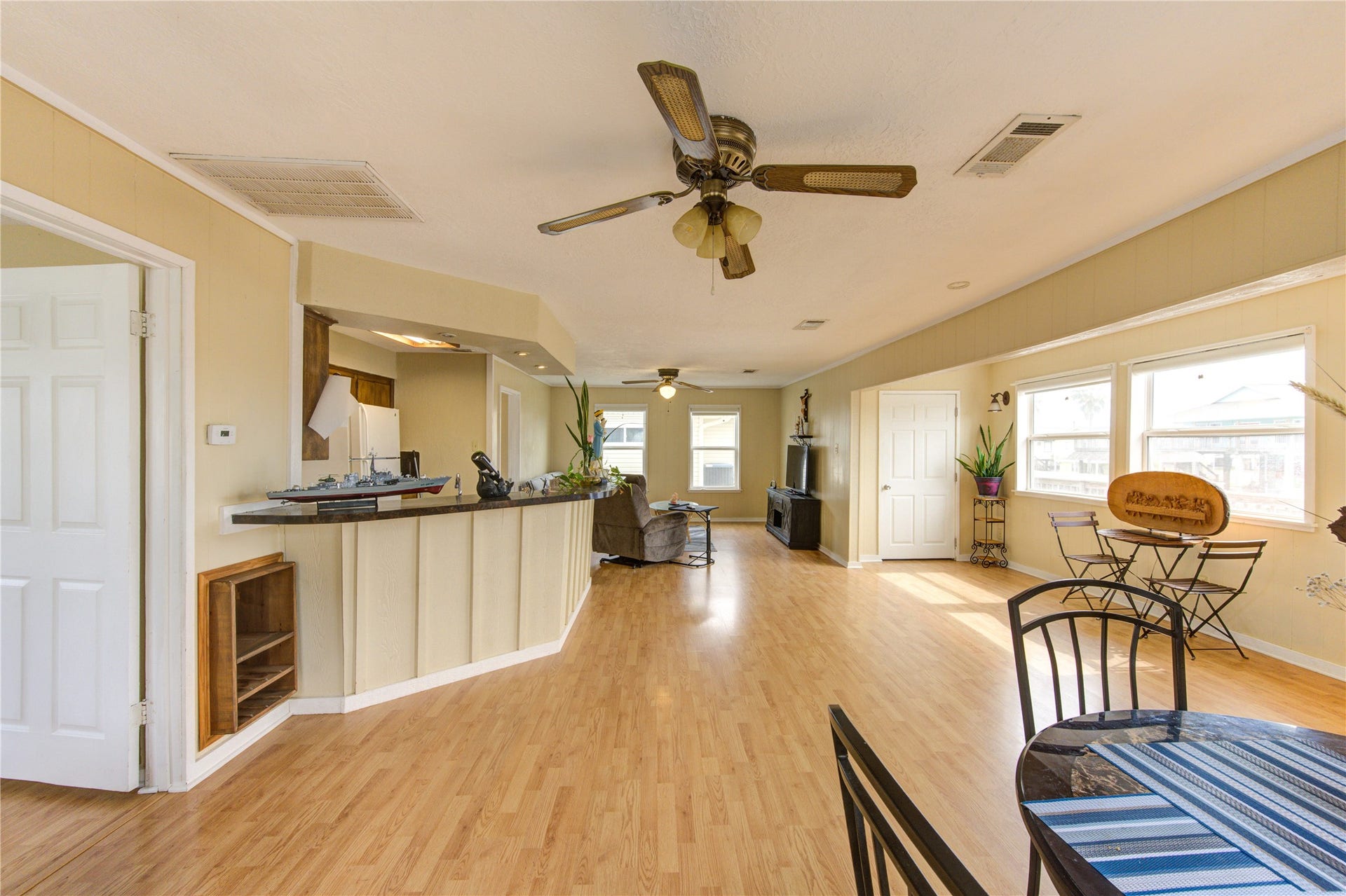 138 Tarpon Street, Bayou Vista, TX 77563 138 Tarpon Street, Bayou Vista, TX 77563