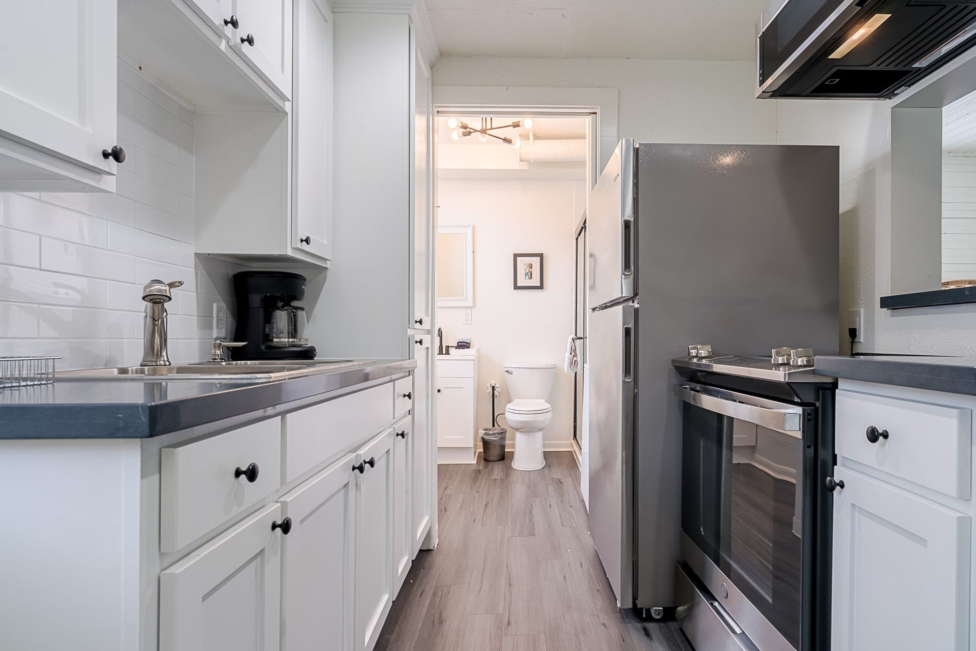 2511 Avenue L, Galveston, TX 77550 Updated kitchen