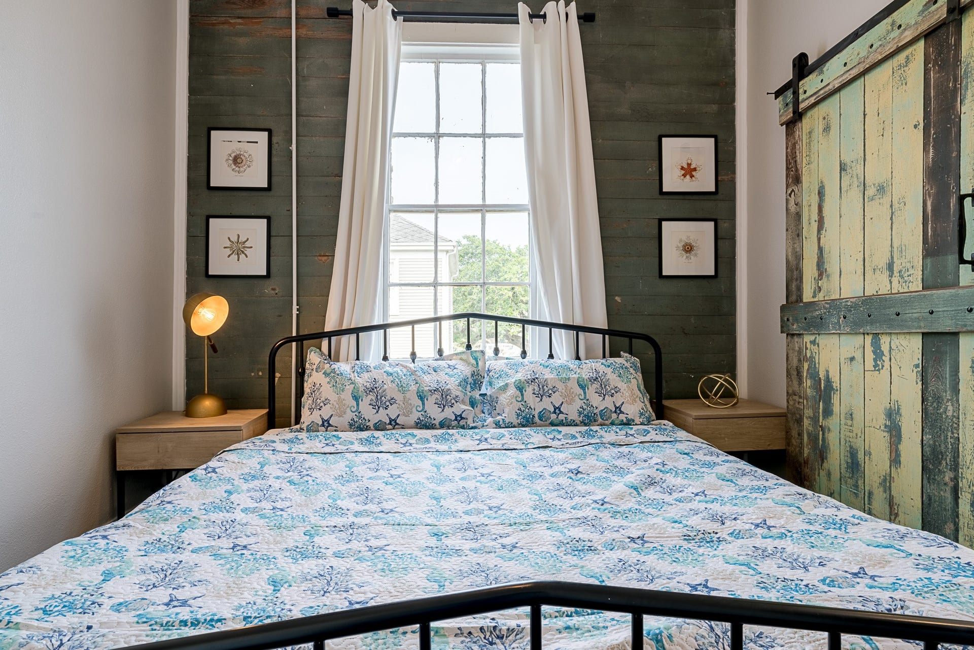 2511 Avenue L, Galveston, TX 77550 Bedroom two on the second floor with king size bed
