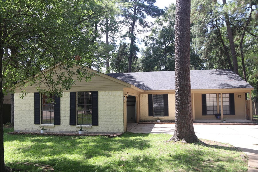 Property photo for 27 N Greenbud Court, The Woodlands, TX
