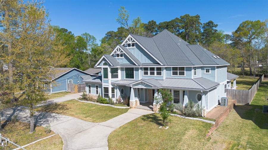 Property photo for 2504 Southline Road, Conroe, TX