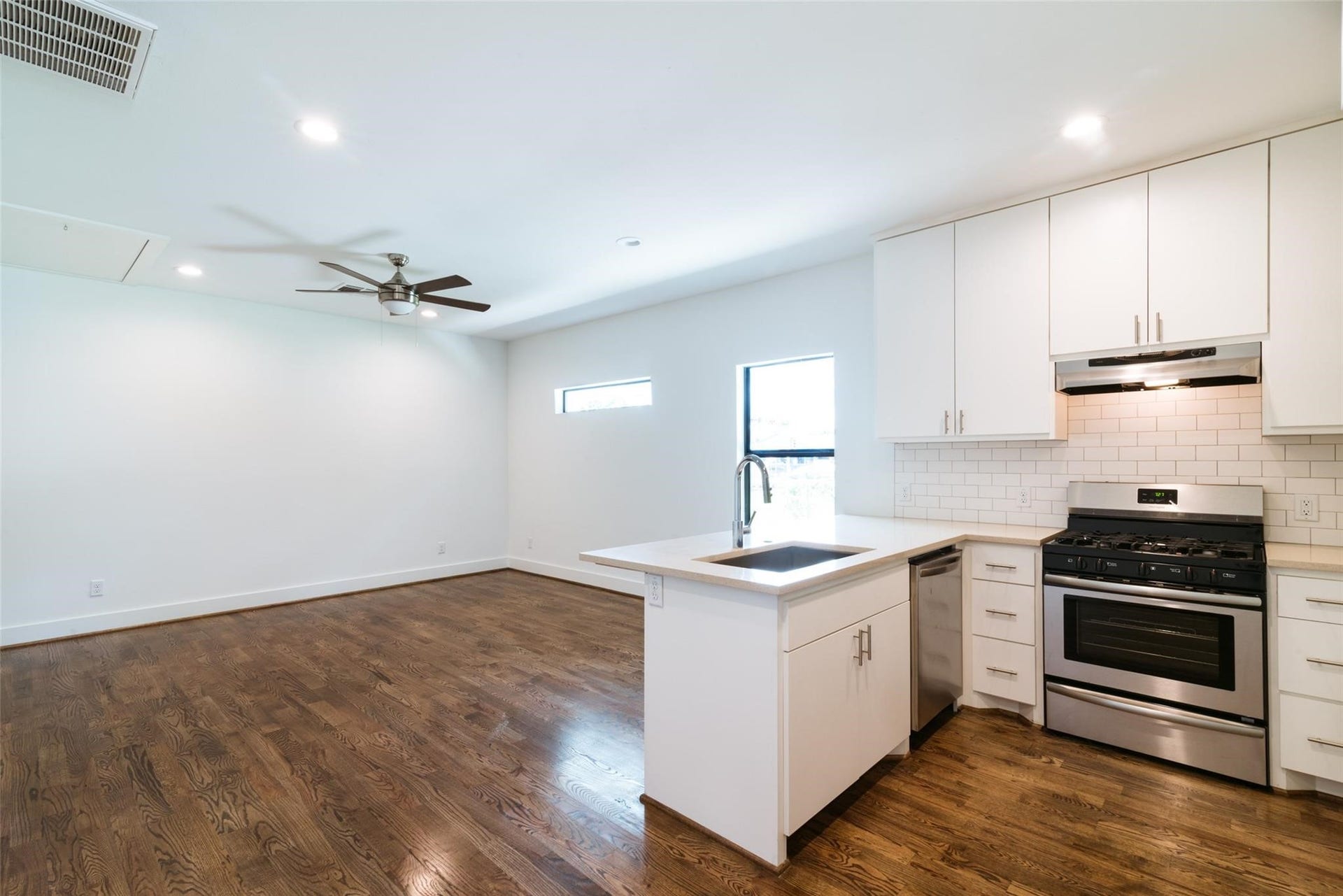 609 Boundary Street, #B, Houston, TX 77009 609 Boundary Street, #B, Houston, TX 77009